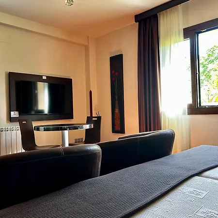 Rurales L'arquera Llanes