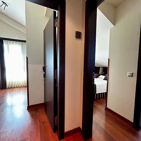 Rurales L'arquera 아파트